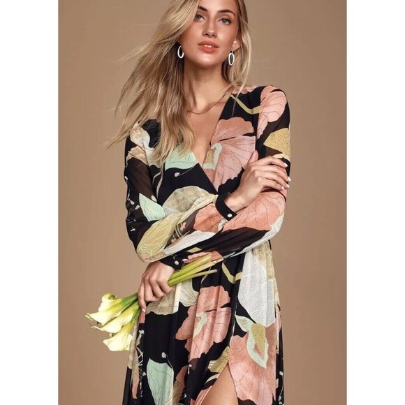 Lulus Maxi Dress XS Black Wondrous Water Lilies Floral Long Sleeve Boho resort - Picture 5 of 16